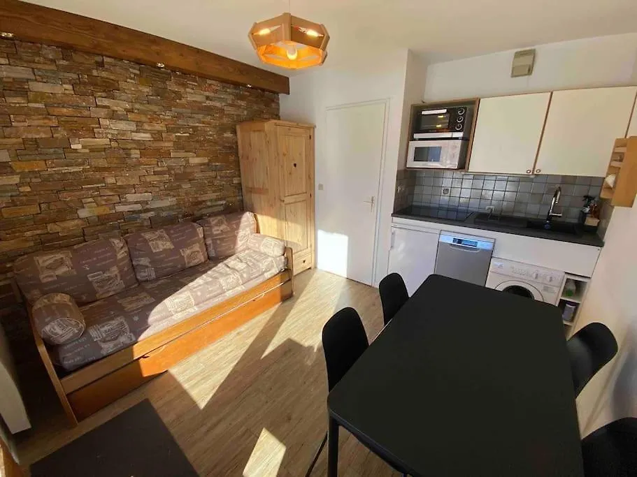 2 Pieces- Parking Couvert- 4 Personnes- Les Terrasses De La Rosiere contacts